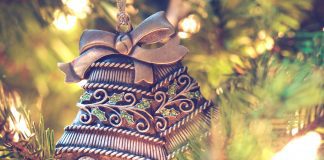 Maintaining The Holiday Presence When Parents Work