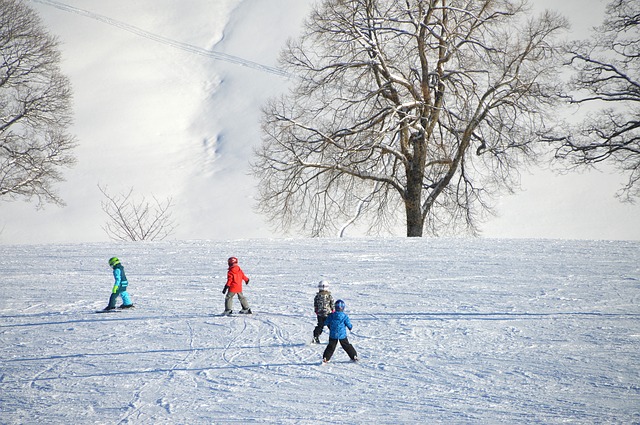 Winter Activities That Keep Kids Healthy 
