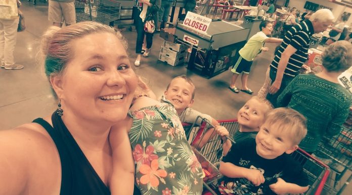 How to Survive Shopping with a Toddler