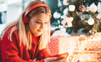 A Christmas Lover's Guide to Terrible Christmas Music
