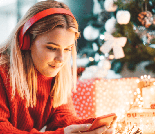 A Christmas Lover's Guide to Terrible Christmas Music