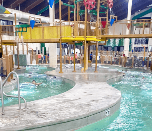 Your Guide To Nearby Water Park Resorts