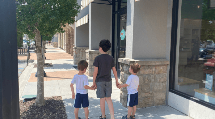 The Love/Hate Relationship Of Taking My Kids Anywhere The Love/Hate Relationship Of Taking My Kids Anywhere