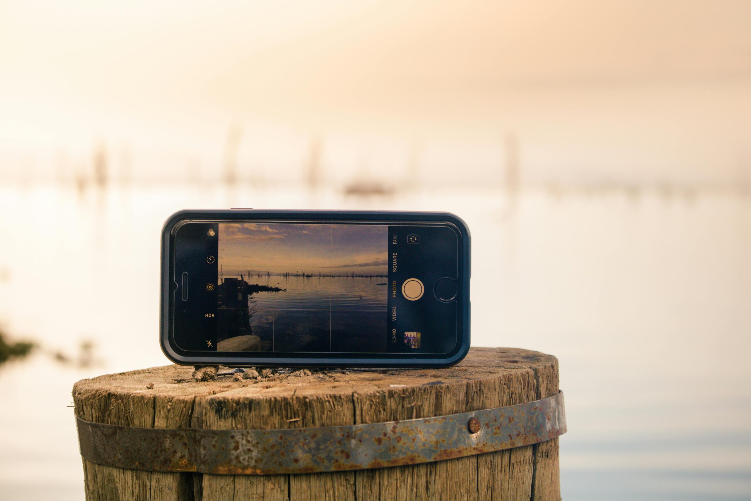 A Guide To Perfect Holiday Photos With Your Phone: Real Tips From A Mom & Photographer